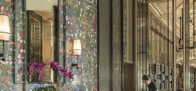 The Lounge at Four Seasons