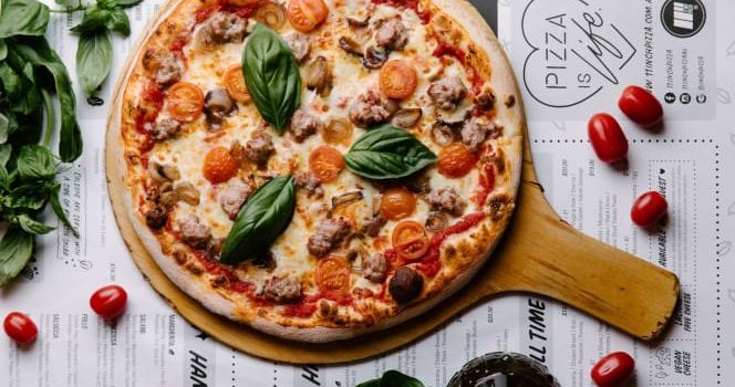 11 Inch Pizza Little Collins