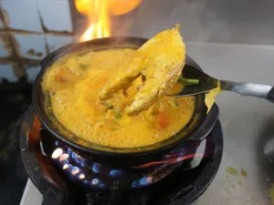 Kam Long Ah Zai Curry Fish Head