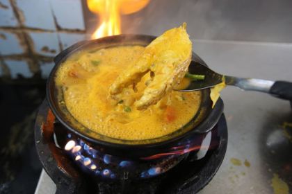 Kam Long Ah Zai Curry Fish Head