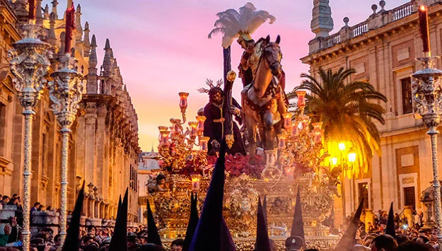 Semana Santa de Sevilla 2025 | Seville
