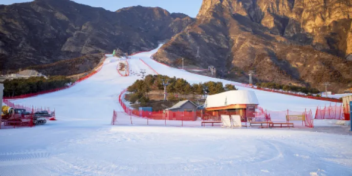 萬科石京龍滑雪場