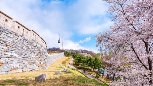 Namsan Mountain Park