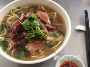 第一味牛腩火鍋分店