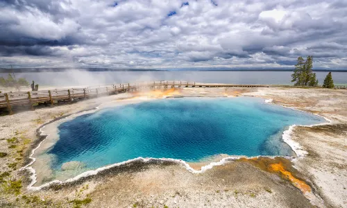 Thumb Geyser