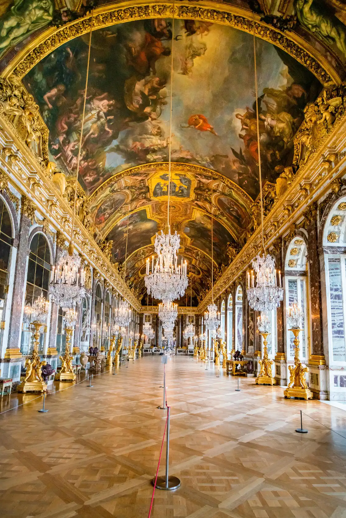 Hotels near Hall of Mirrors