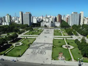 Plaza Moreno
