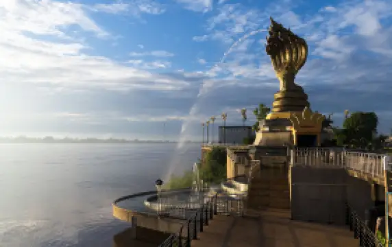 ลานพญาศรีสัตตนาคราช