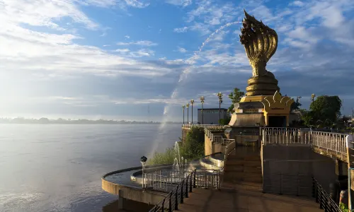 Phaya Sri Satta Nakarat Plaza