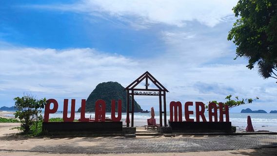 Red Island Beach