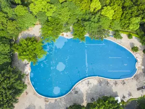 Huquan Banshan Hot Springs