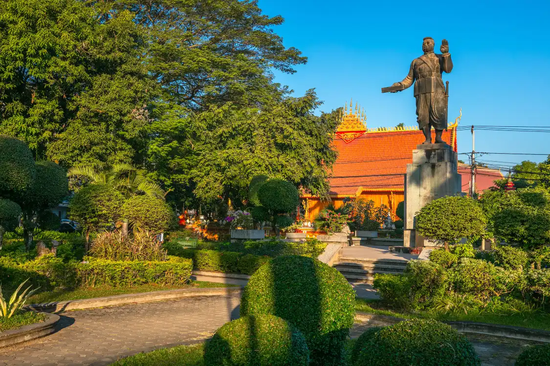 Hotels near King Sisavangvong Statue