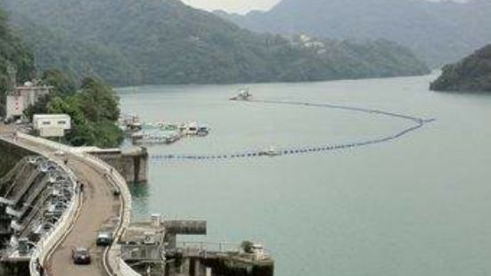 基本上算是桃源北台湾最有名的一个水坝，好像算是台湾十大建设的