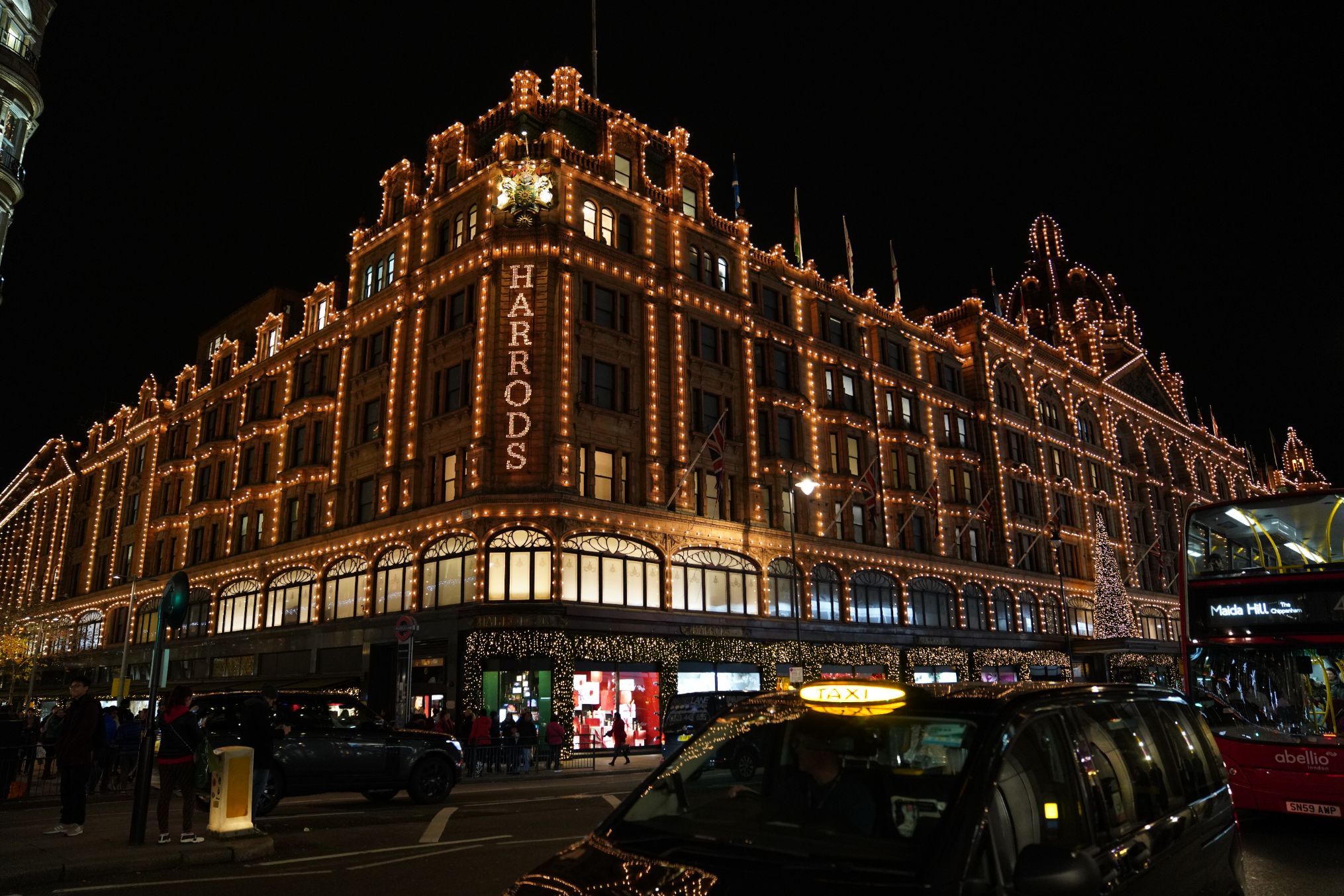 Louis Vuitton Harrods - Louis Vuitton, London Traveller Reviews -  Tripadvisor