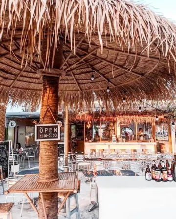 Pattaya Café Hopping อัพเดทคาเฟ่เมืองพัทยา อินเทรนด์ น่านั่ง วิวดี ไม่มีเบื่อ