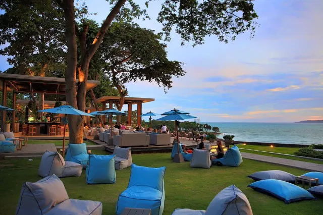 Pattaya Café Hopping อัพเดทคาเฟ่เมืองพัทยา อินเทรนด์ น่านั่ง วิวดี ไม่มีเบื่อ