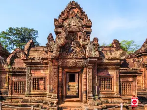 Banteay Srei Temple