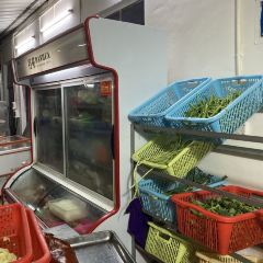 黄记四更烤乳猪店 User Photo