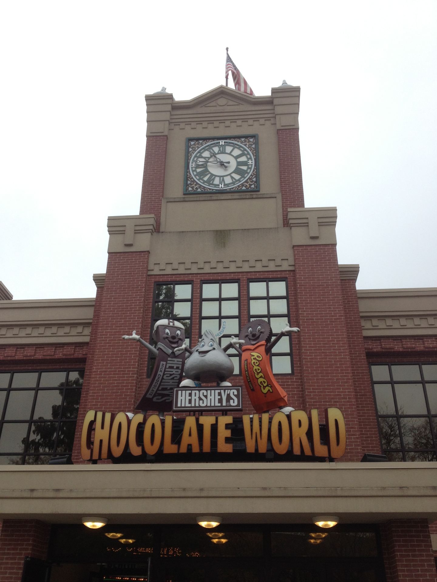 It's true that Hershey, PA smells like chocolate. But the exhibits at Chocolate World were not all that great. I don't think you miss much by not taking the tour. Just head for the gift shop and buy up some sweets. If you paid more, you could do extra things like make custom candies, but we didn't do that.
#triplocal