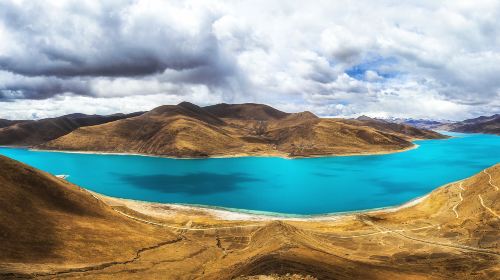 Yamdrok Lake