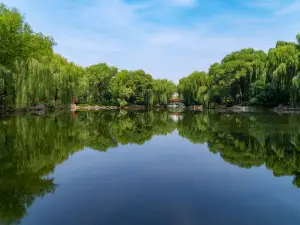 天香公園（南門）