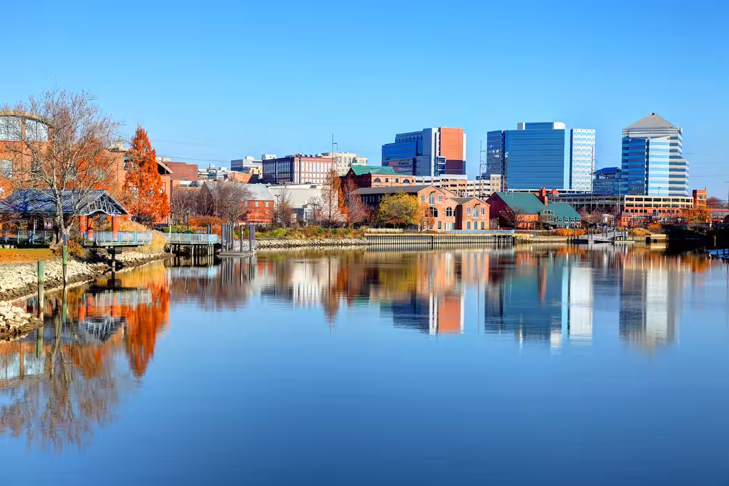 Vuelos ${{cityDName}} Wilmington