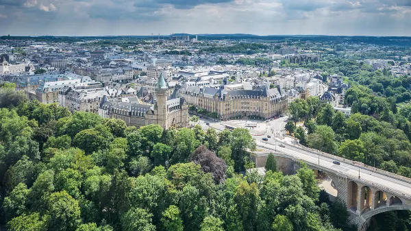 Flug nach Luxemburg