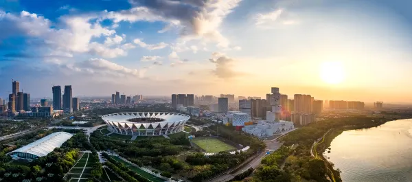 China Lucky Dragon Cultural Park周辺のホテル