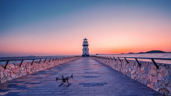 Zhuhai Private 1-Day Tour: Stone Museum, Legendale Plaza, Zhuhai Grand Theatre, and Zhuhai Fisher Girl