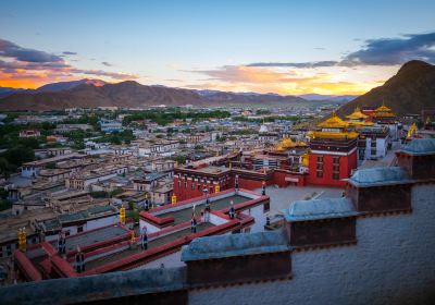 Tashilhunpo Temple