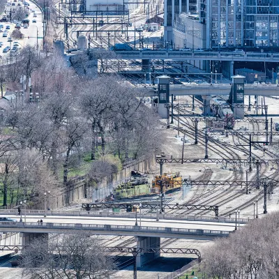 Hotels near John Deere Pavilion