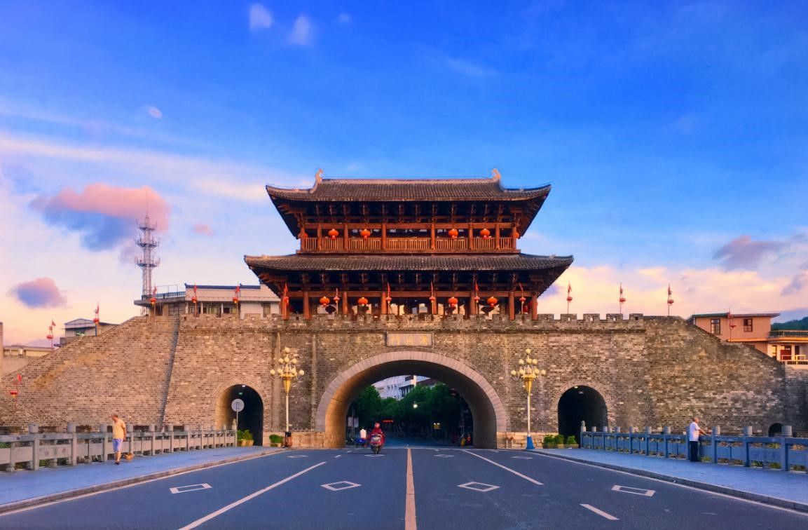 Jichuan Gate