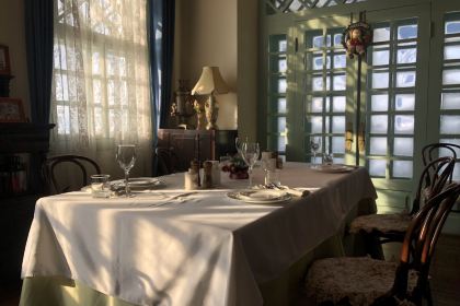 江畔餐厅(斯大林街店)