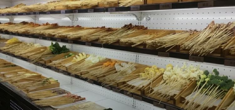 凹串串老火锅店(豪庭春天店)