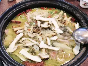 Mo suo ren jia jun xiang chicken.stone fish