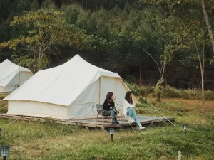 Camping in Longmen