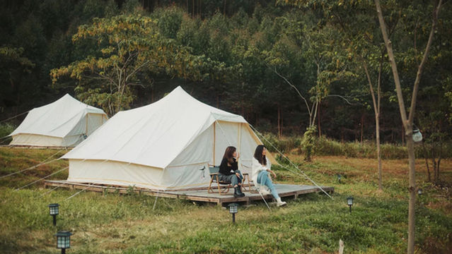 ตั้งแคมป์ที่หลงเหมิน