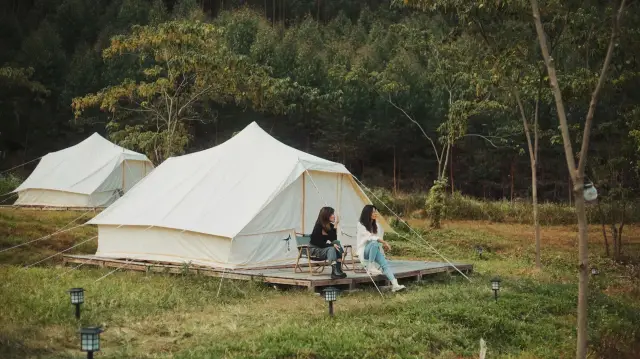 Camping in Longmen
