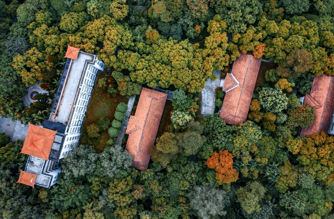 광시민족대학 주변 호텔