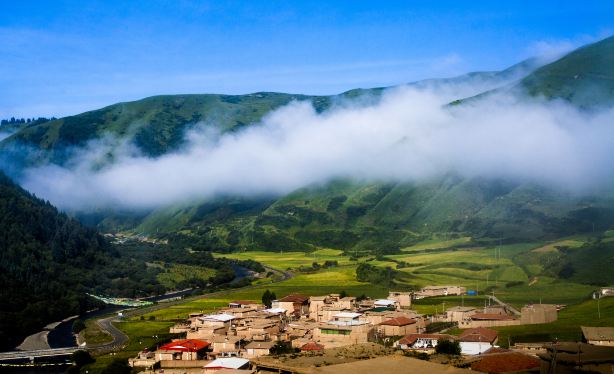 Shenzuo Tourist Village