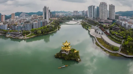 Miles Jinjiang River