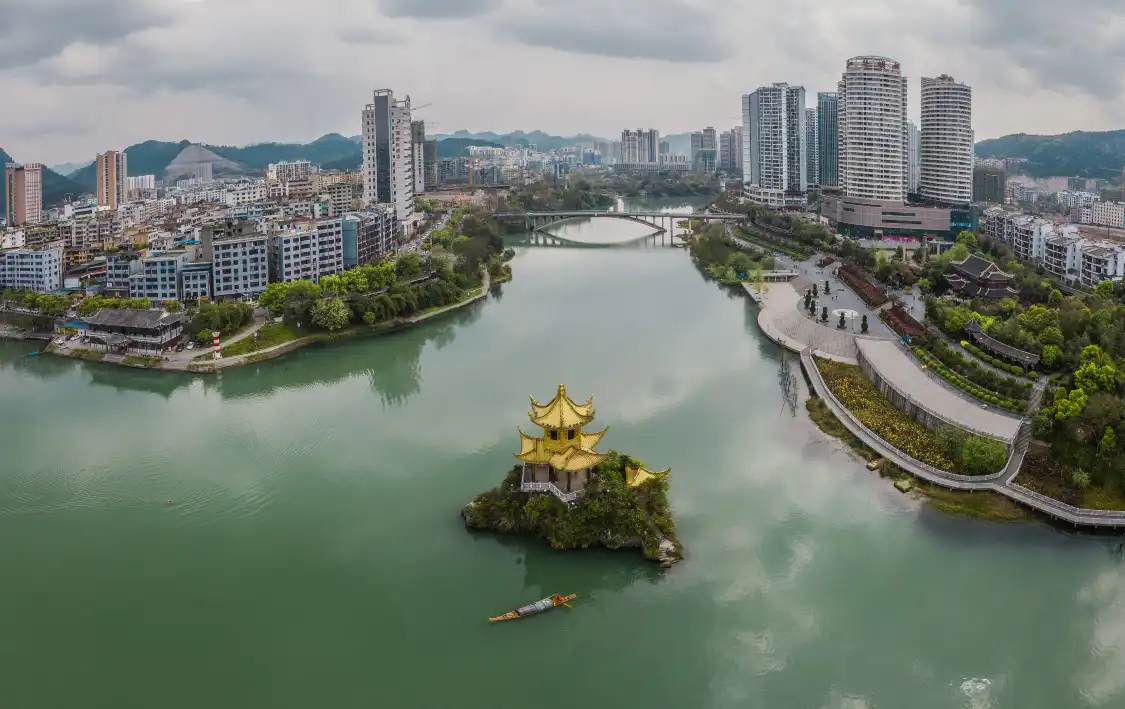 Hotels near Miles Jinjiang River