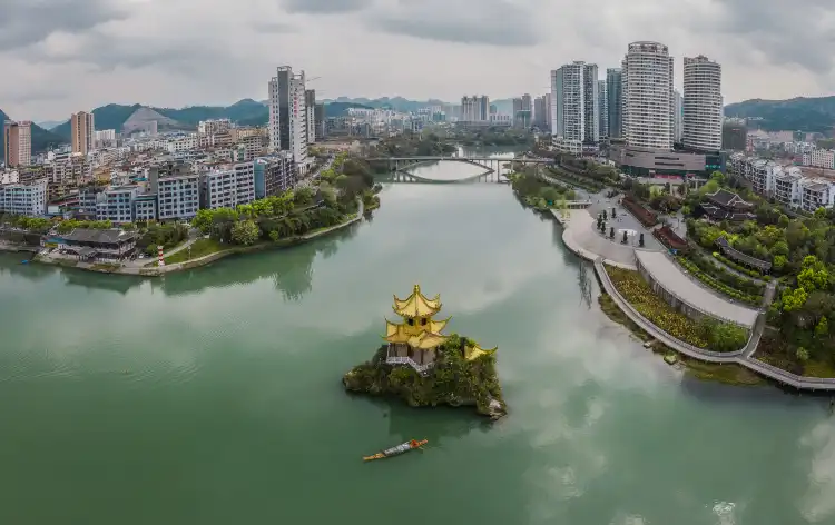 Hotels near Miles Jinjiang River