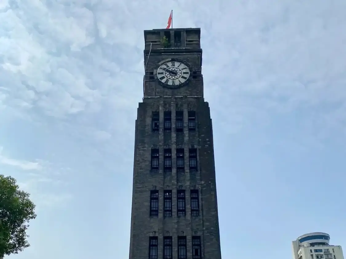 Hotels near Bell Tower and Drum Tower