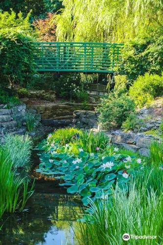 Overland Park Arboretum & Botanical Gardens