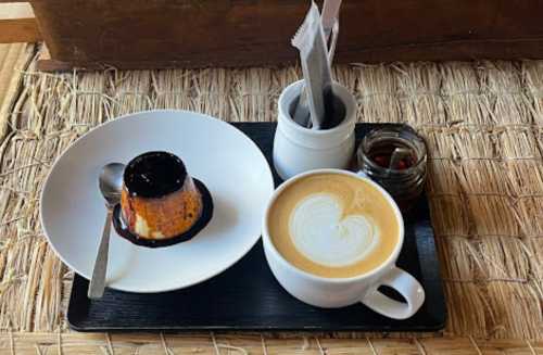 ARCHI coffee and wine