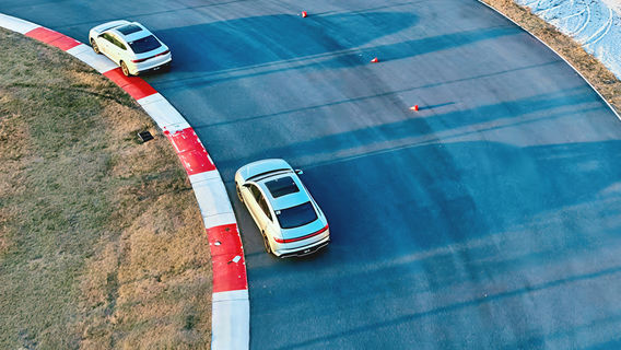 bi ya di he fei sai che chang