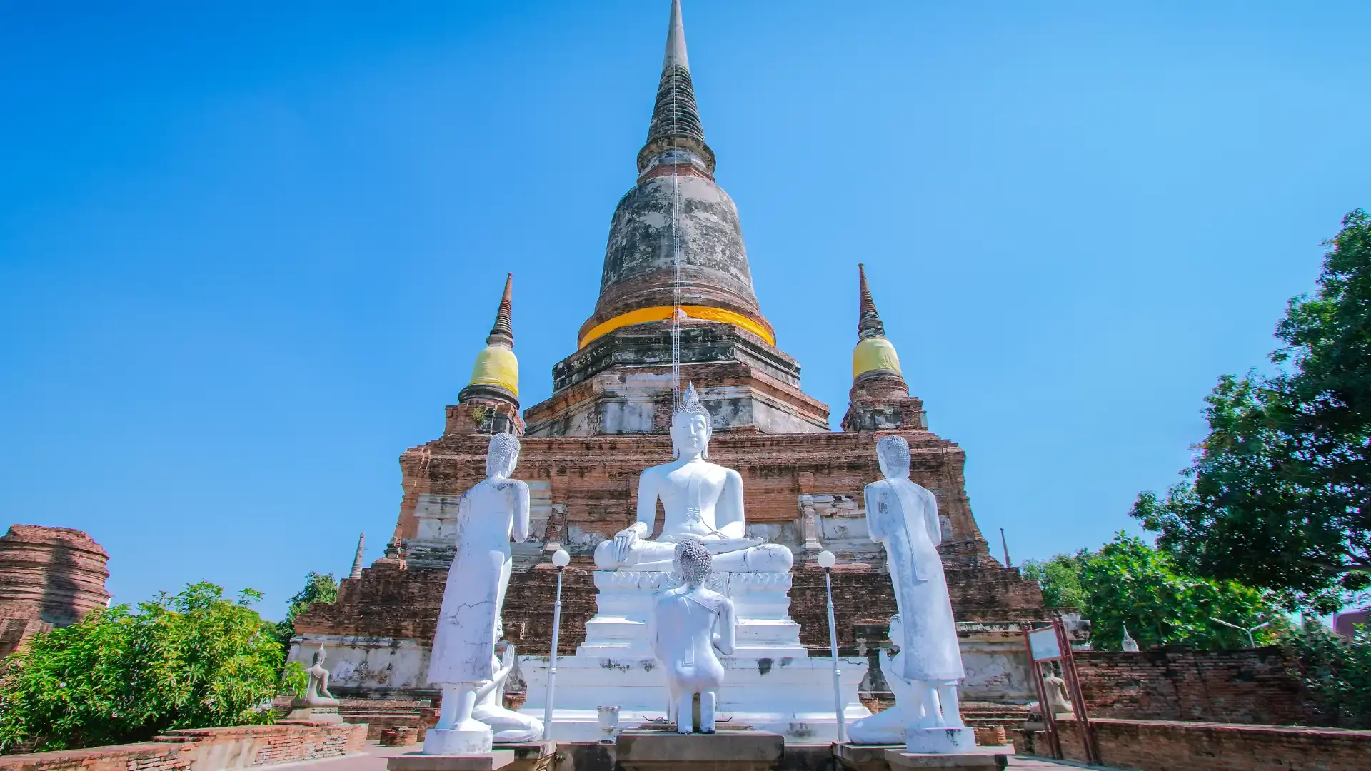 Hotels near Wat Yai Chai Mongkol Worawihan