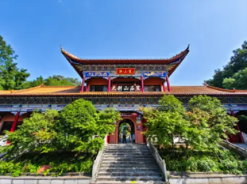 Dabie Mountain Grottoes