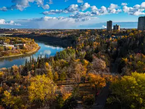 Attrazioni per la visione autunnale a Edmonton: le opzioni più popolari